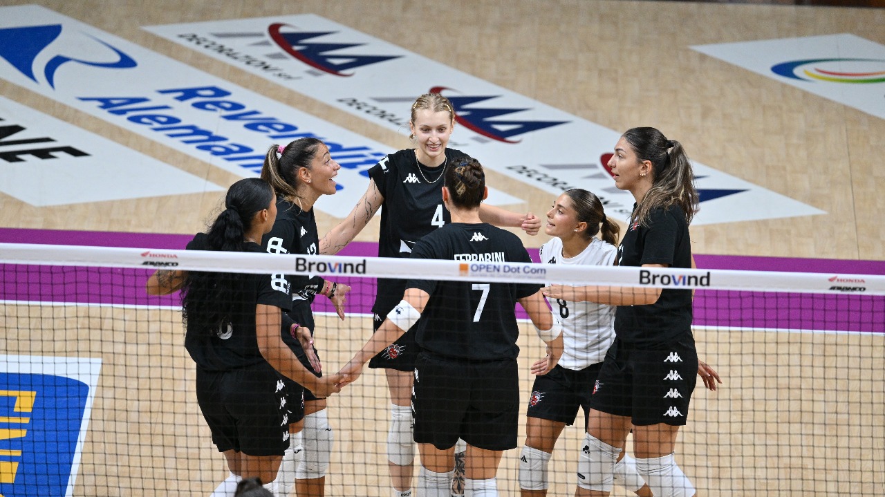 Volley, le "gatte" non passano nel test match a Brescia