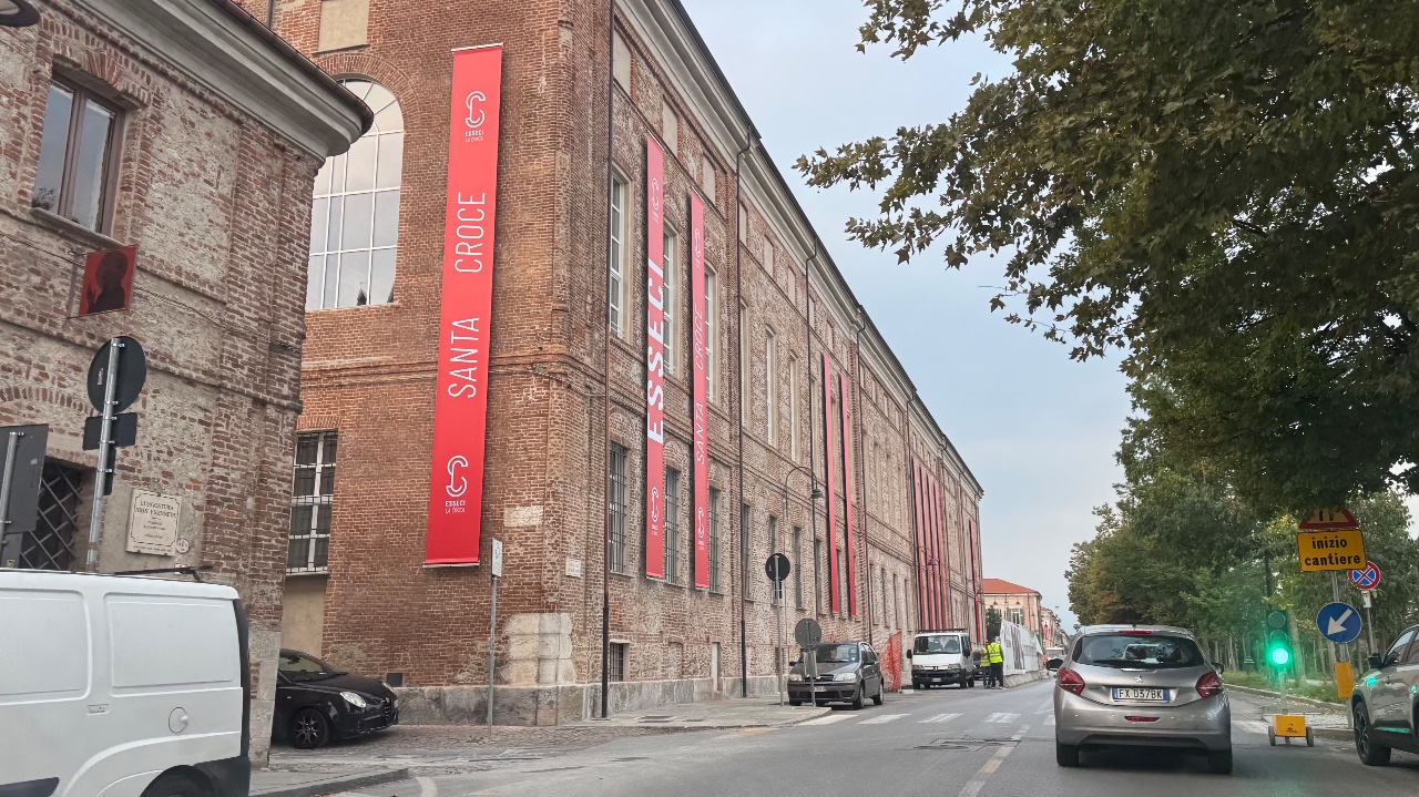 Cuneo, senso unico con semaforo all'altezza della nuova biblioteca