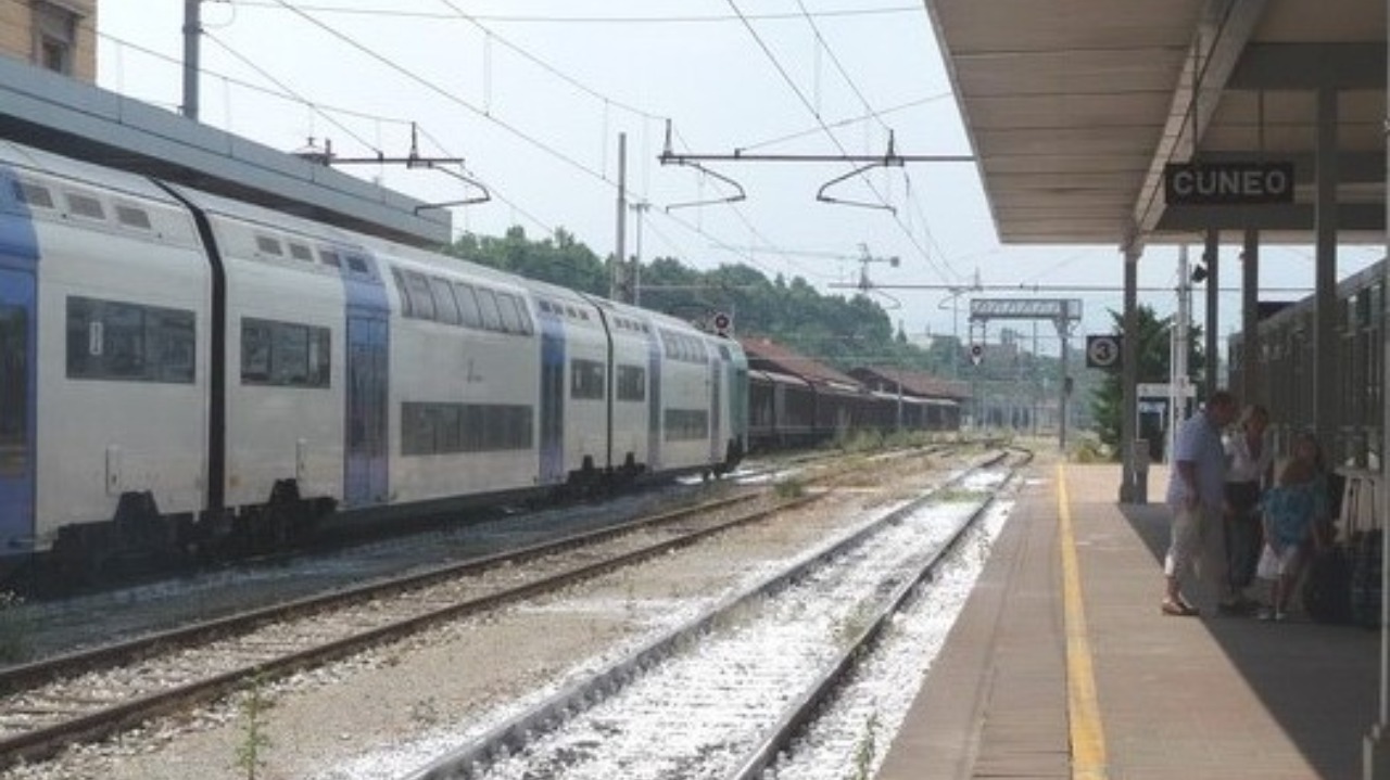 Sospesi i treni tra Cuneo e Fossano per lavori 