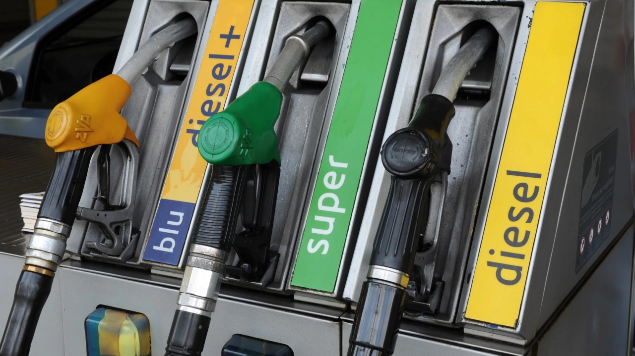 Carburanti, da domani diminuisce lo sconto sul gasolio