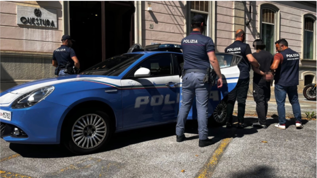 Botte e minacce in casa: un uomo arrestato dalla Polizia di Cuneo