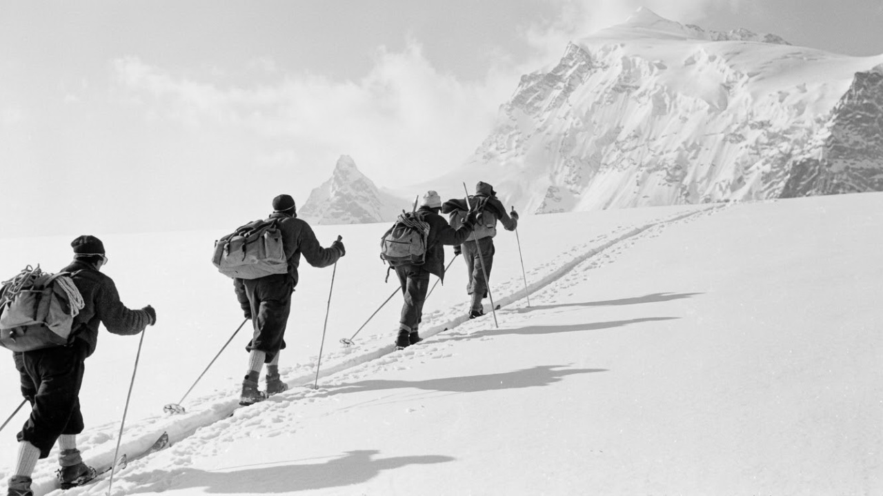 "Come nel Grande Nord": a Paesana una mostra fotografica rievoca la storica traversata delle Alpi