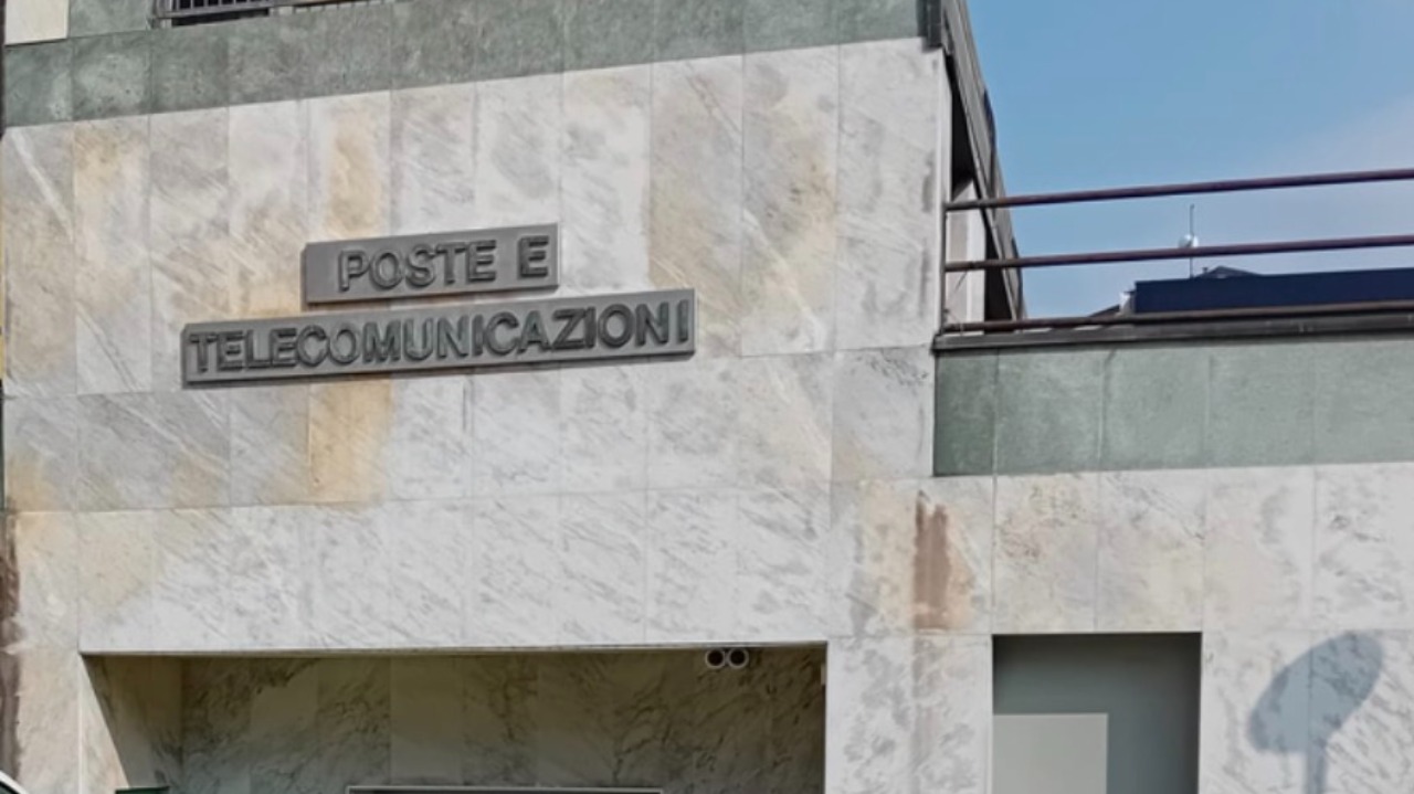 Verzuolo, riapre l'ufficio postale dopo la ristrutturazione