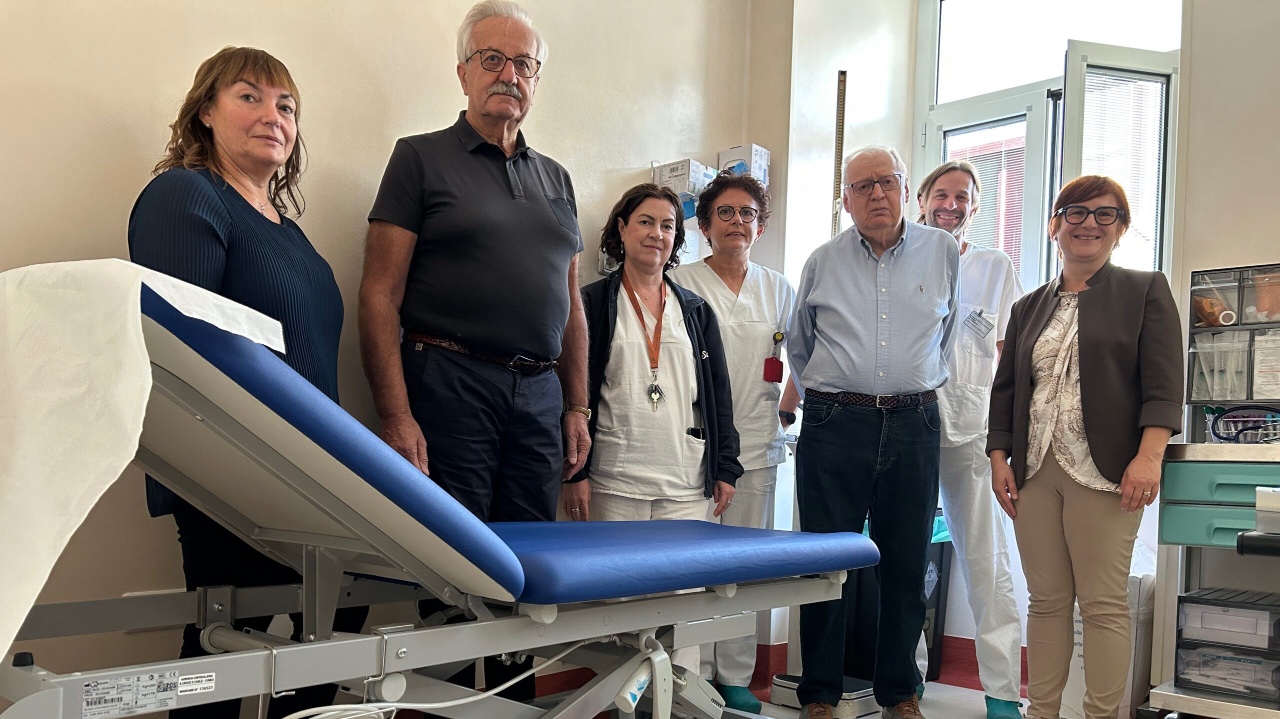 Tre lettini nuovi per l'Ematologia del Santa Croce