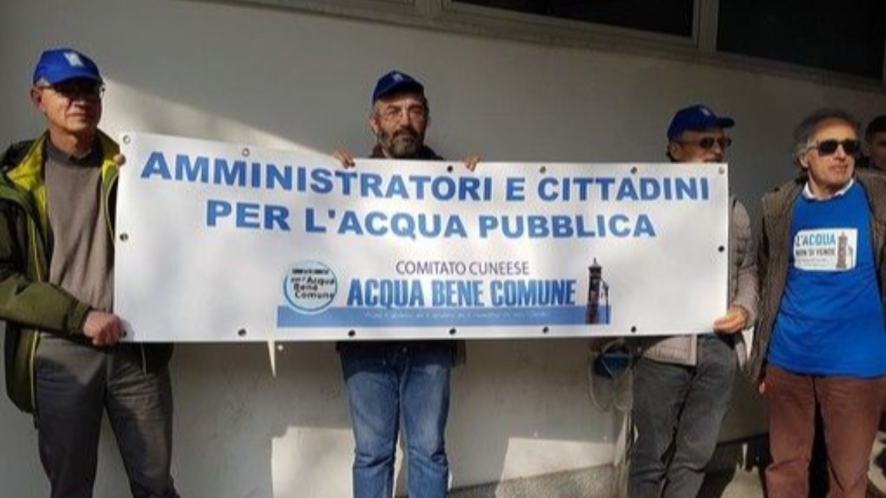 Acqua pubblica nella Granda, una giornata di incontri e festeggiamenti 