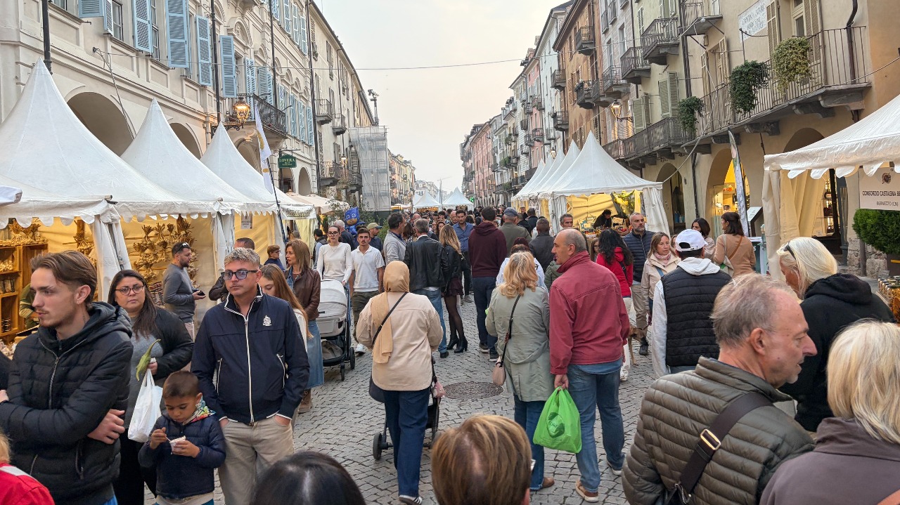 Domenica si chiude la Fiera del Marrone a Cuneo
