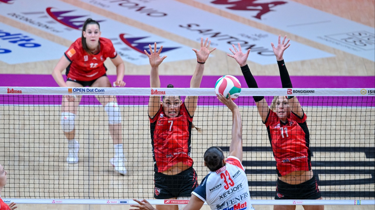 Volley A1-F, Cuneo ancora senza punti: Chieri si aggiudica il derby in tre set