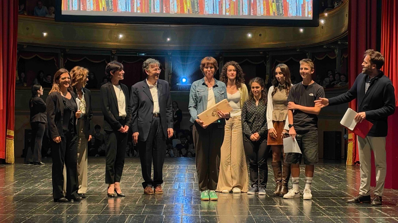 Julia Deck con “Ann d’Inghilterra” vince il Premio Lattes Grinzane 2026