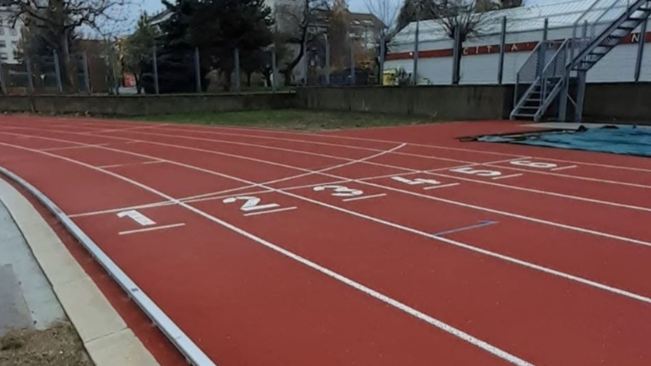Cuneo, nuove luci per il campo d'atletica e quello da rugby