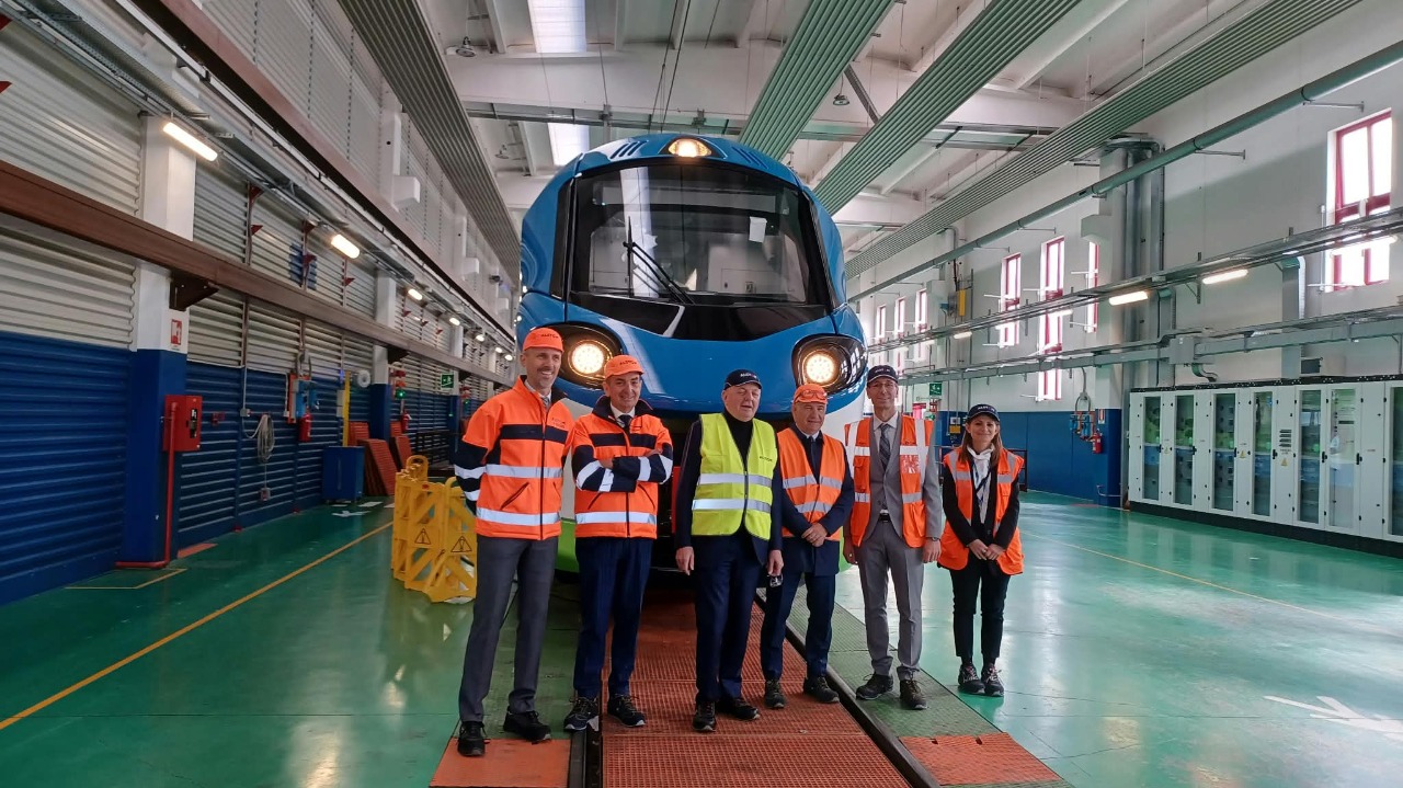 Savigliano, il ministro all'Ambiente Pichetto Fratin in visita all'Alstom