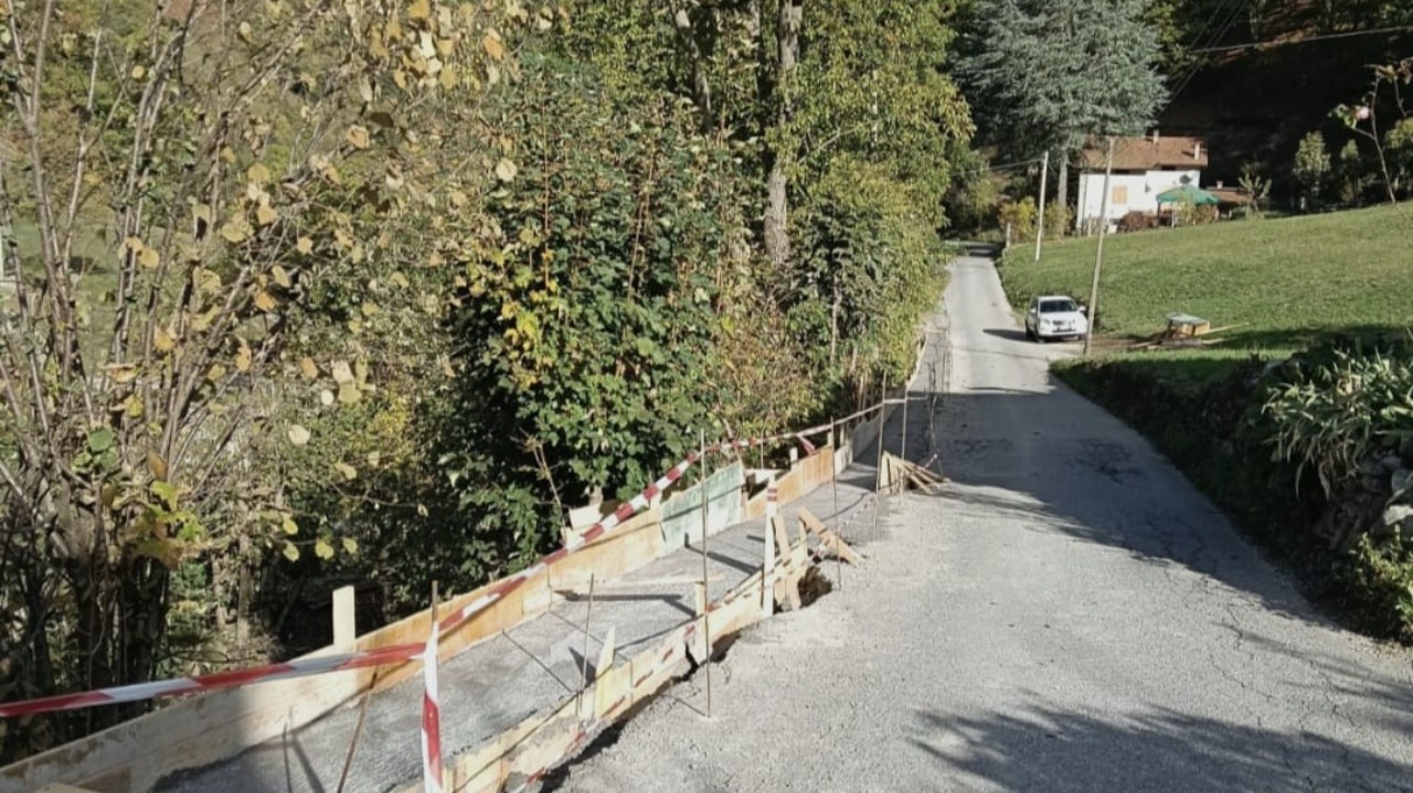 Boves, lavori di manutenzione in via Buscajé